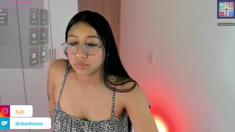 Snapshot of kyy_isa chatting on December 2025 06:43:01 AM IG online show from December 2025 06:43:01 AM