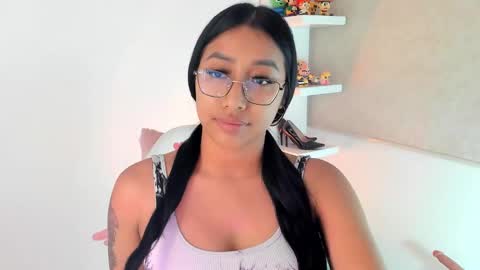 Snapshot of kyy_isa chatting on January 2026 04:26:02 AM IG online show from January 2026 04:26:02 AM