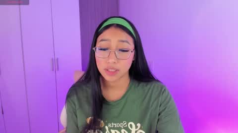 Snapshot of kyy_isa chatting on March 2026 02:47:01 AM IG online show from March 2026 02:47:01 AM