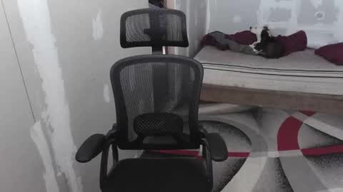 l1v1nth3dr3am online show from September 2025 12:21:01 AM