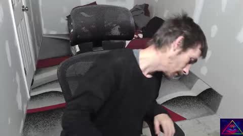 l1v1nth3dr3am online show from November 2025 04:40:02 PM