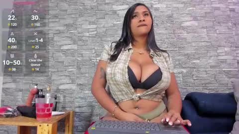 Snapshot of la_indiia chatting on January 2025 11:27:02 AM la_indiia online show from January 2025 11:27:02 AM