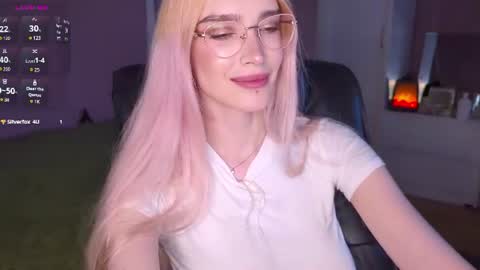 Snapshot of la_lupa chatting on July 2026 02:24:01 PM Evie online show from July 2026 02:24:01 PM