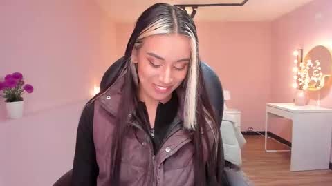 Snapshot of la_monitora chatting on June 2026 11:46:02 AM T A T I A N A online show from June 2026 11:46:02 AM