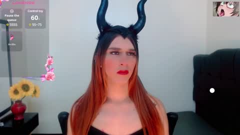 Snapshot of la_ratona_1 chatting on January 2025 08:12:01 PM AriSaray online show from January 2025 08:12:01 PM