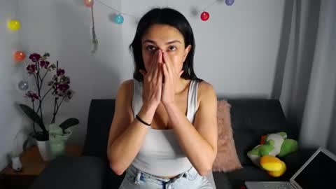 Snapshot of la_rola_ chatting on June 2026 11:38:02 PM Catalina online show from June 2026 11:38:02 PM