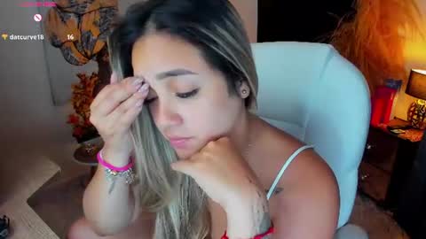 Snapshot of la_venezolana chatting on July 2026 07:00:01 AM Vero online show from July 2026 07:00:01 AM