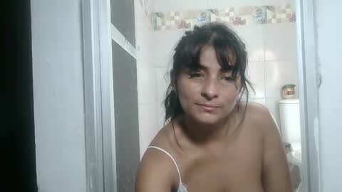 la_wuaifu1 online show from November 2025 07:52:02 PM