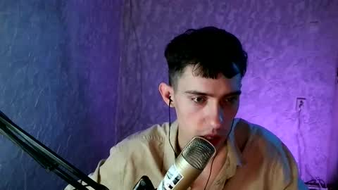 Snapshot of labour_guy chatting on February 2025 01:46:02 PM Marco online show from February 2025 01:46:02 PM