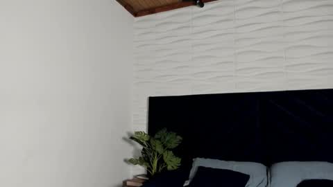 labrinthteasing online show from October 2025 02:46:02 PM