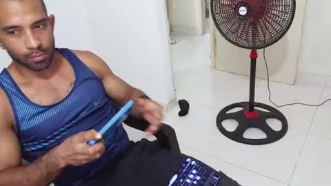 Snapshot of lacasadelosmunecosbq chatting on July 2026 02:49:02 AM Bruno Smith online show from July 2026 02:49:02 AM