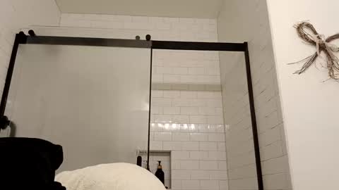 lacybell online show from December 2024 09:15:02 PM