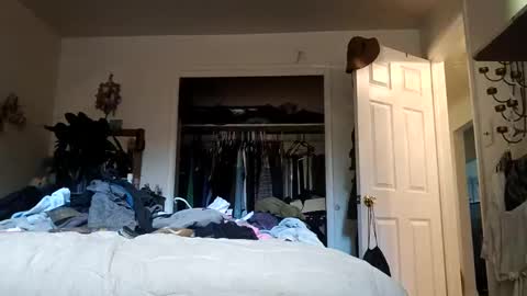 lacybell online show from October 2025 01:20:01 PM