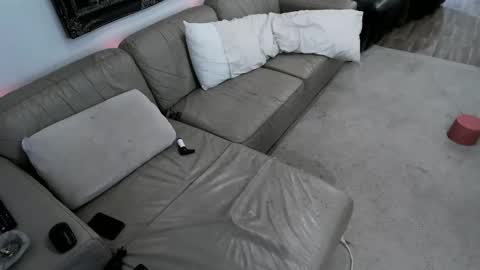 Hectic online show from March 2025 11:37:02 PM