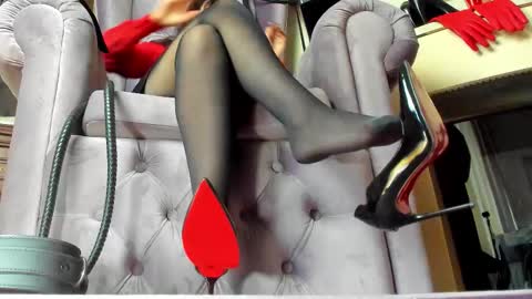 Snapshot of lady__leather chatting on October 2025 11:08:02 AM GoddessLeather online show from October 2025 11:08:02 AM