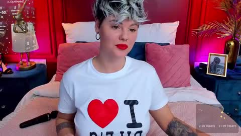 Snapshot of lady_alibi chatting on February 2025 01:38:02 PM AliCooper online show from February 2025 01:38:02 PM