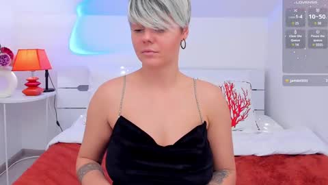 Snapshot of lady_alibi chatting on March 2025 03:16:02 PM AliCooper online show from March 2025 03:16:02 PM