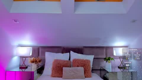 Snapshot of lady_alibi chatting on November 2025 01:55:02 PM AliCooper online show from November 2025 01:55:02 PM