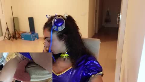 lady_ana_ online show from November 2025 08:08:02 PM