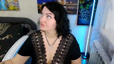 lady_boom_ online show from September 2025 05:45:02 AM