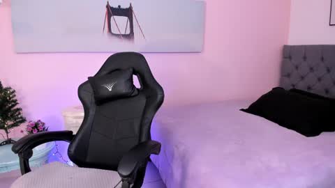 Karla - Instagram   lady karla1 online show from February 2025 09:11:02 PM