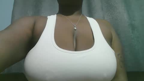 lady_dearra online show from September 2025 01:38:01 AM