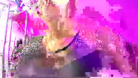 Snapshot of lady_gloria chatting on January 2025 09:26:01 AM Lady Gloria online show from January 2025 09:26:01 AM