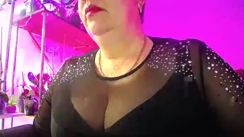 Snapshot of lady_gloria chatting on February 2025 04:57:02 AM Lady Gloria online show from February 2025 04:57:02 AM