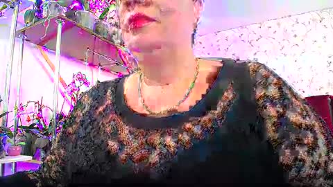 Snapshot of lady_gloria chatting on February 2025 12:08:01 PM Lady Gloria online show from February 2025 12:08:01 PM