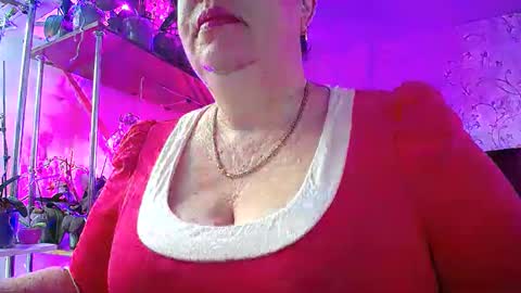 Snapshot of lady_gloria chatting on February 2025 05:01:01 AM Lady Gloria online show from February 2025 05:01:01 AM