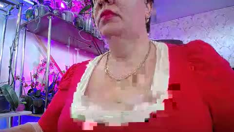 Snapshot of lady_gloria chatting on March 2025 12:09:02 PM Lady Gloria online show from March 2025 12:09:02 PM
