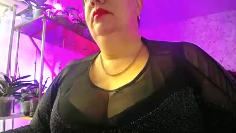 Snapshot of lady_gloria chatting on November 2025 05:35:02 AM Lady Gloria online show from November 2025 05:35:02 AM