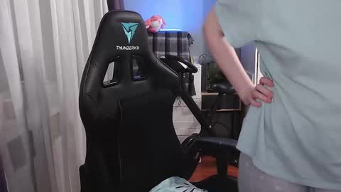 Angelika online show from October 2025 03:25:02 AM