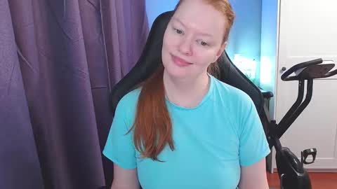 Angelika online show from November 2025 03:45:02 PM