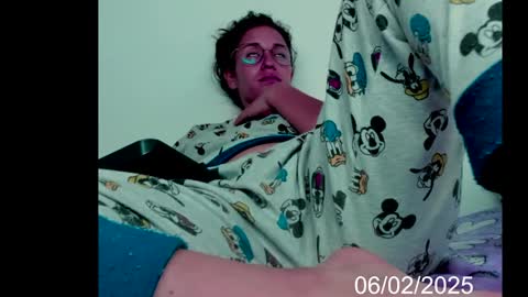 Snapshot of lady_jhana chatting on February 2025 12:05:02 PM Jhana online show from February 2025 12:05:02 PM