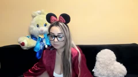 Lady Lyanna online show from November 2025 11:04:02 PM