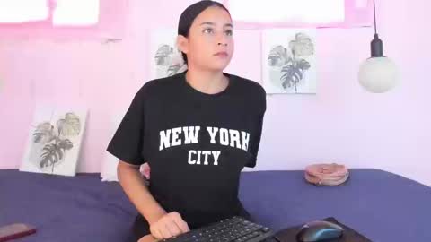 Snapshot of lady_rossee chatting on September 2025 02:29:02 PM Leidy online show from September 2025 02:29:02 PM