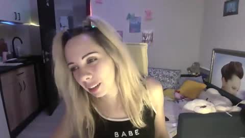 lady_smile69 online show from October 2025 06:41:02 PM