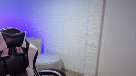 Lady Violet Bridgerton online show from October 2025 07:58:02 PM