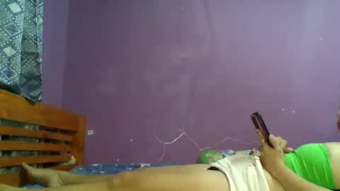 Snapshot of lady_yours69xx chatting on May 2026 10:39:01 PM corz online show from May 2026 10:39:01 PM