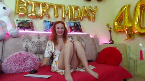 Sima Ladybigsmile online show from January 2025 08:45:02 PM