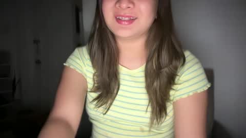 Snapshot of ladybird21 chatting on December 2024 12:30:01 PM Aria online show from December 2024 12:30:01 PM