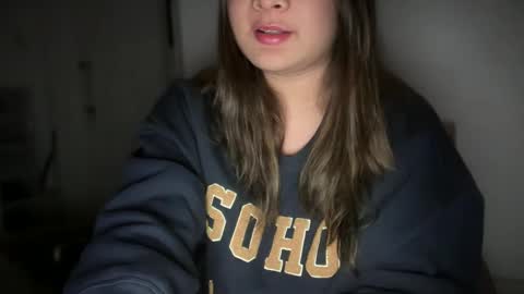 Snapshot of ladybird21 chatting on December 2024 03:52:01 PM Aria online show from December 2024 03:52:01 PM