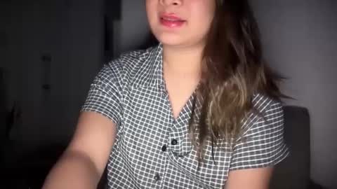 Snapshot of ladybird21 chatting on January 2025 04:39:02 PM Aria online show from January 2025 04:39:02 PM