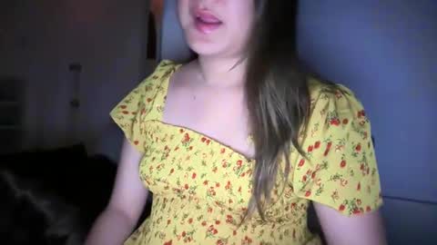 Snapshot of ladybird21 chatting on January 2025 11:44:02 AM Aria online show from January 2025 11:44:02 AM