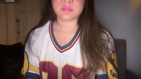 Snapshot of ladybird21 chatting on December 2025 04:45:02 PM Aria online show from December 2025 04:45:02 PM