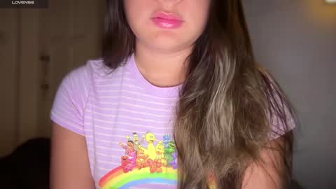 Snapshot of ladybird21 chatting on December 2025 05:23:01 AM Aria online show from December 2025 05:23:01 AM