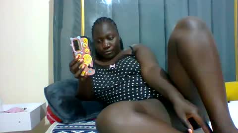 lindah32 online show from December 2024 08:36:01 PM