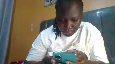 lindah32 online show from March 2026 05:05:01 PM