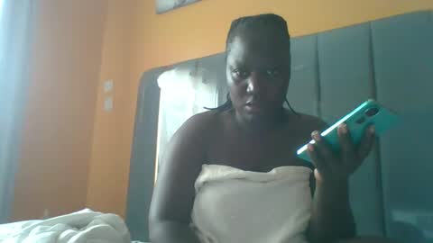 lindah32 online show from April 2026 12:38:01 PM